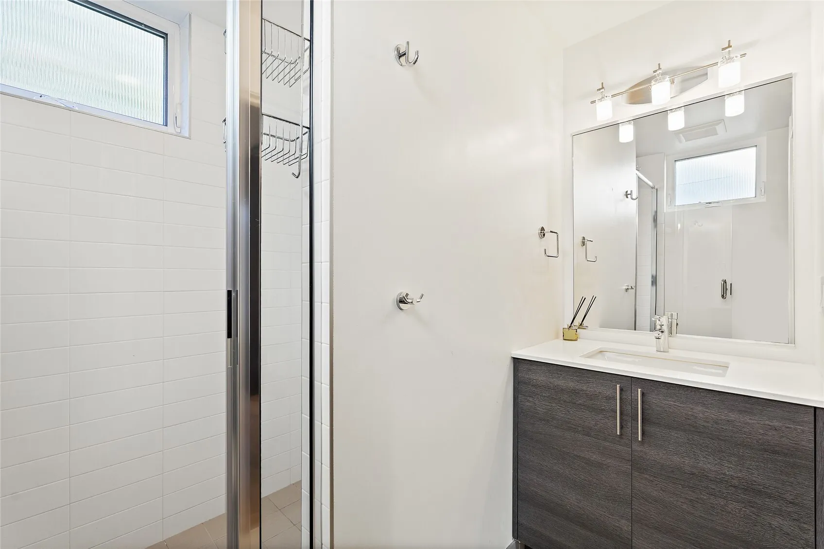 1209 6th Avenue N, Seattle, WA 98109