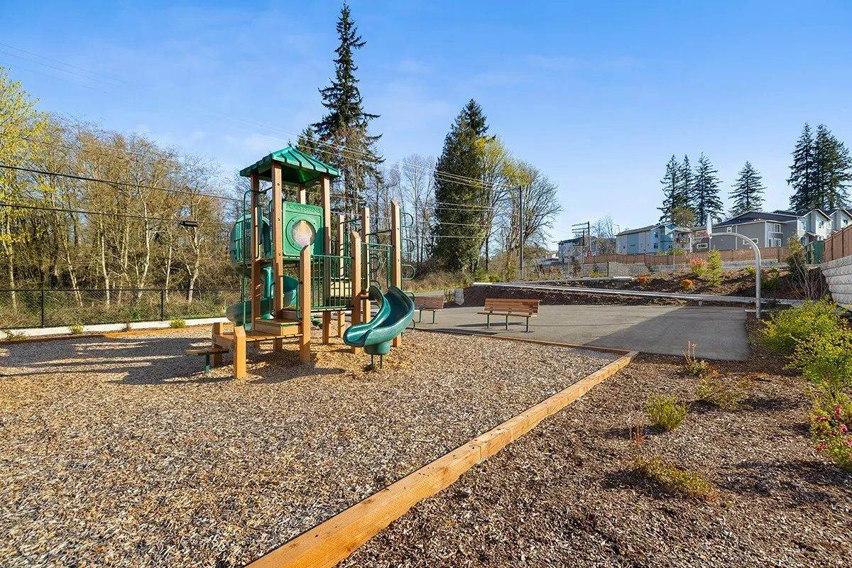 16823 Alder Way #M5, Lynnwood, WA 98037
