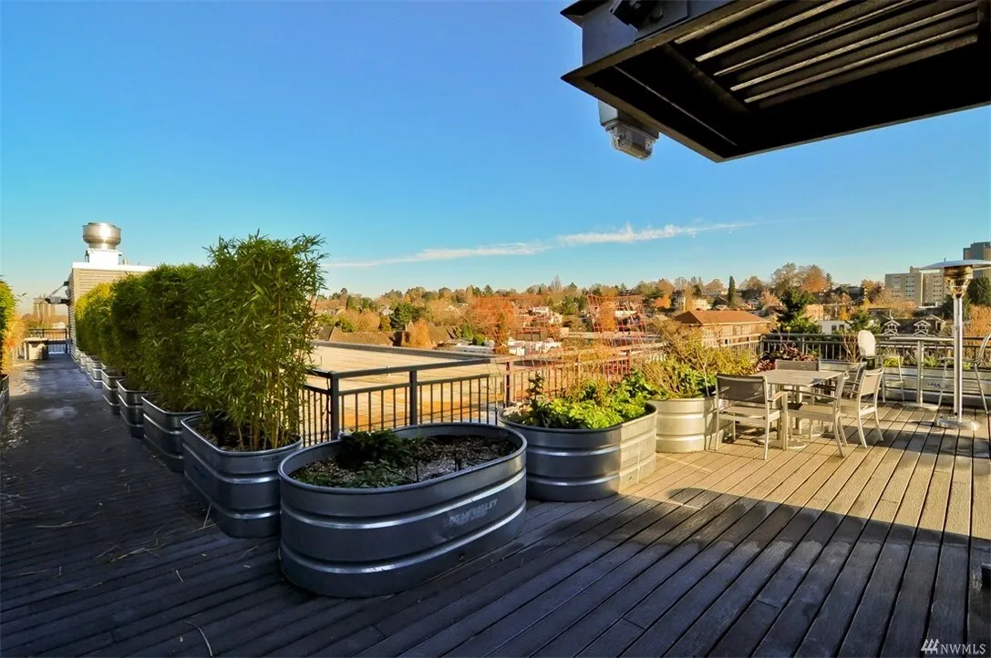 530 Broadway Avenue E #215, Seattle, WA 98102