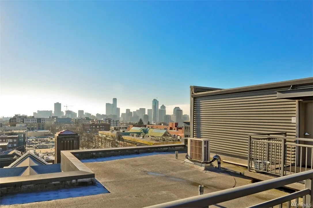 530 Broadway Avenue E #215, Seattle, WA 98102