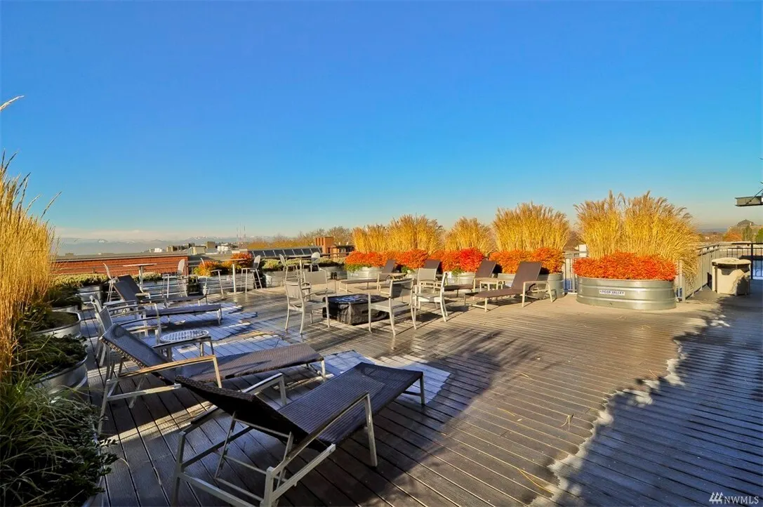 530 Broadway Avenue E #215, Seattle, WA 98102