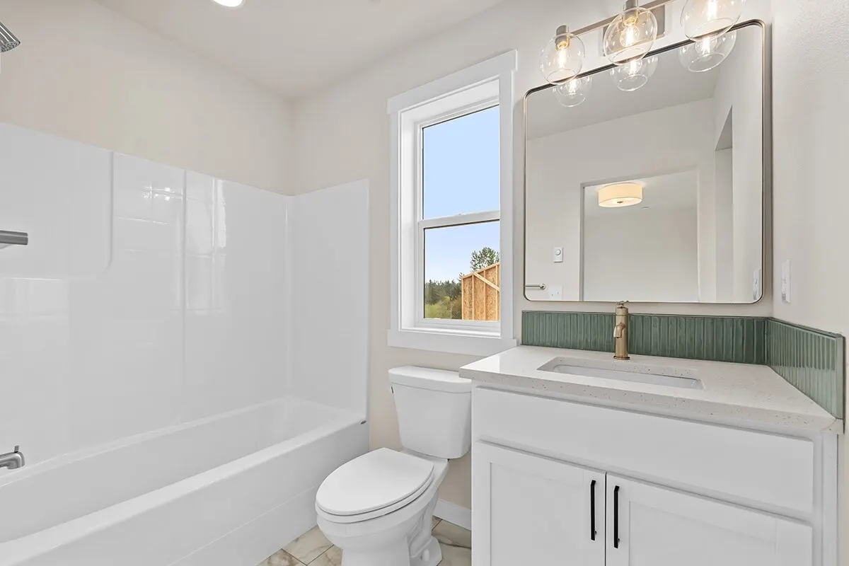 16823 Alder Way #M1, Lynnwood, WA 98037