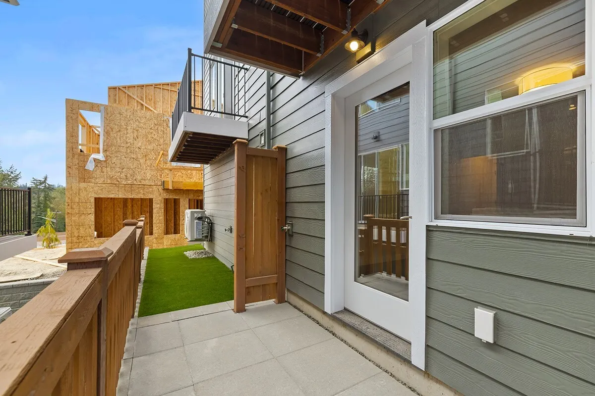 16823 Alder Way #M1, Lynnwood, WA 98037