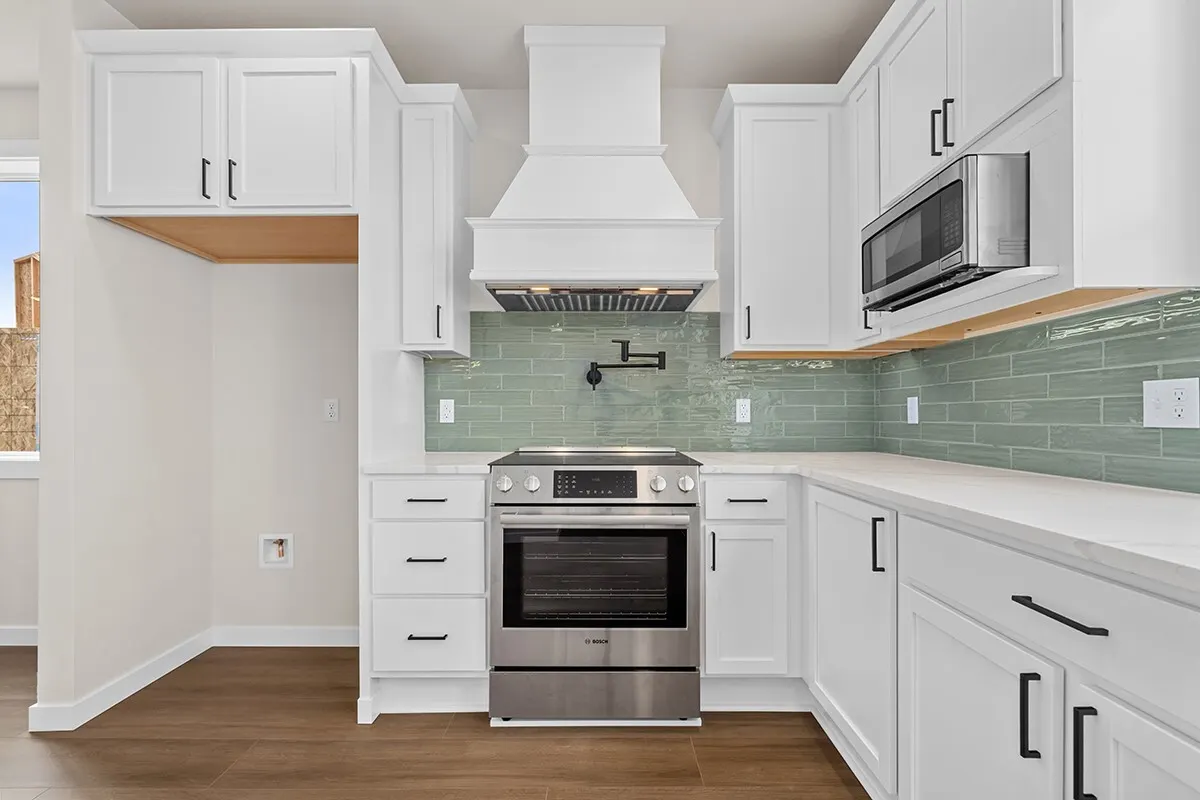 16823 Alder Way #M1, Lynnwood, WA 98037