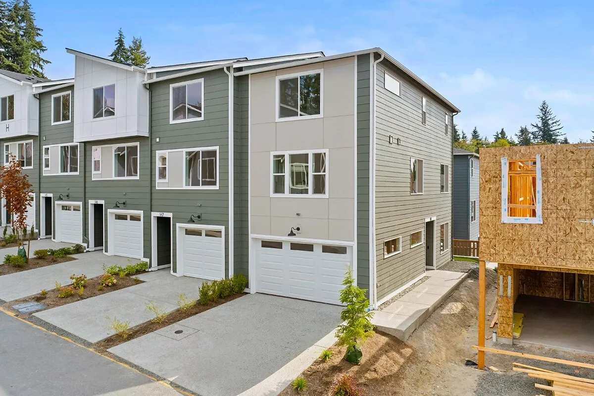 16823 Alder Way #M1, Lynnwood, WA 98037