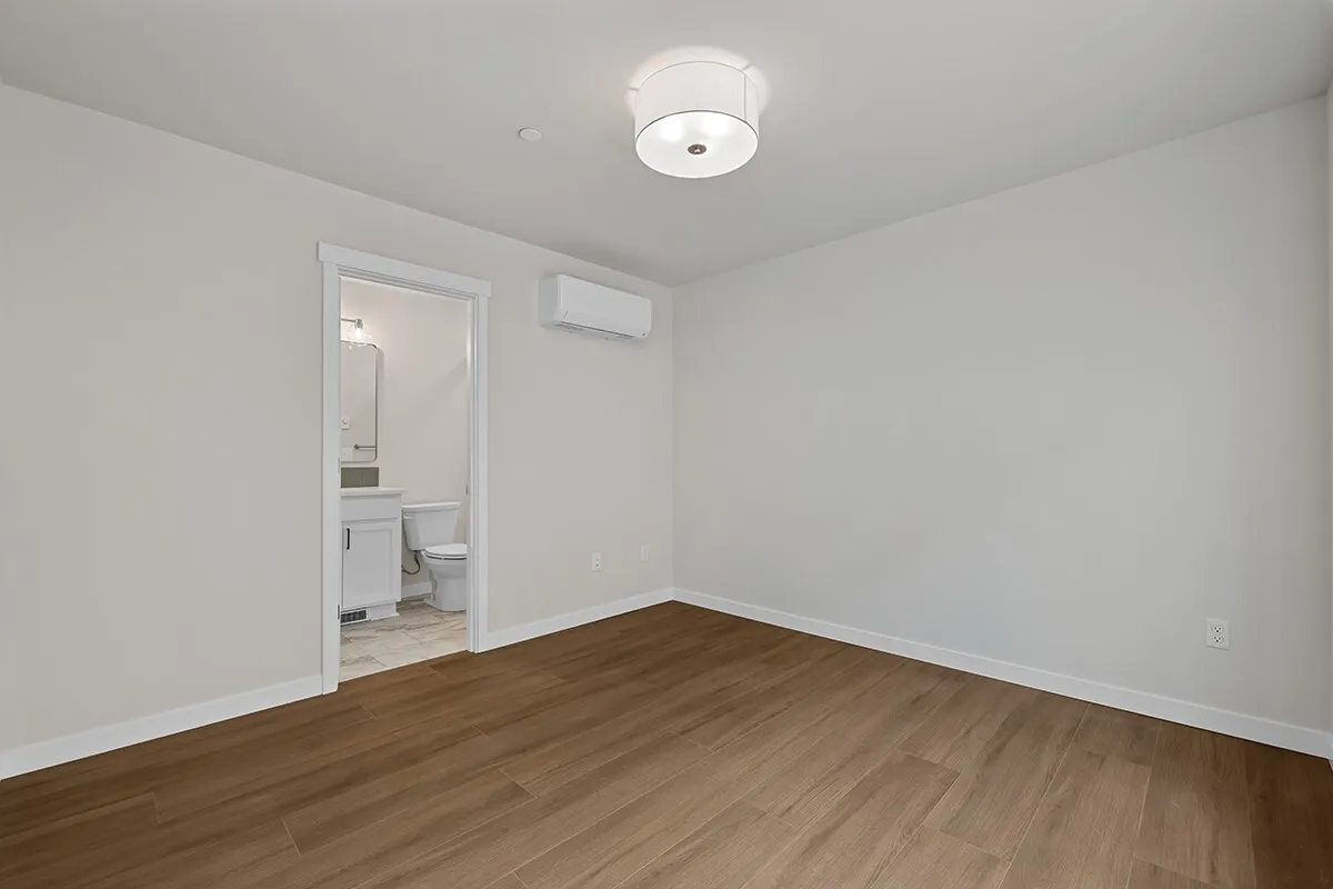 16823 Alder Way #M1, Lynnwood, WA 98037