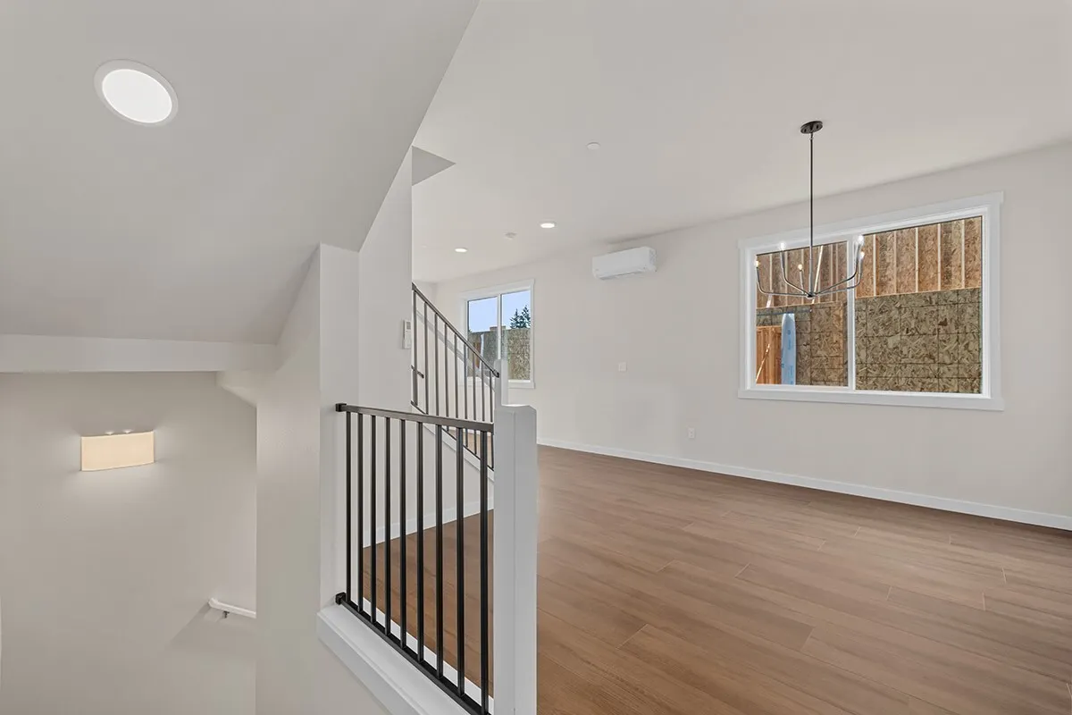 16823 Alder Way #M1, Lynnwood, WA 98037