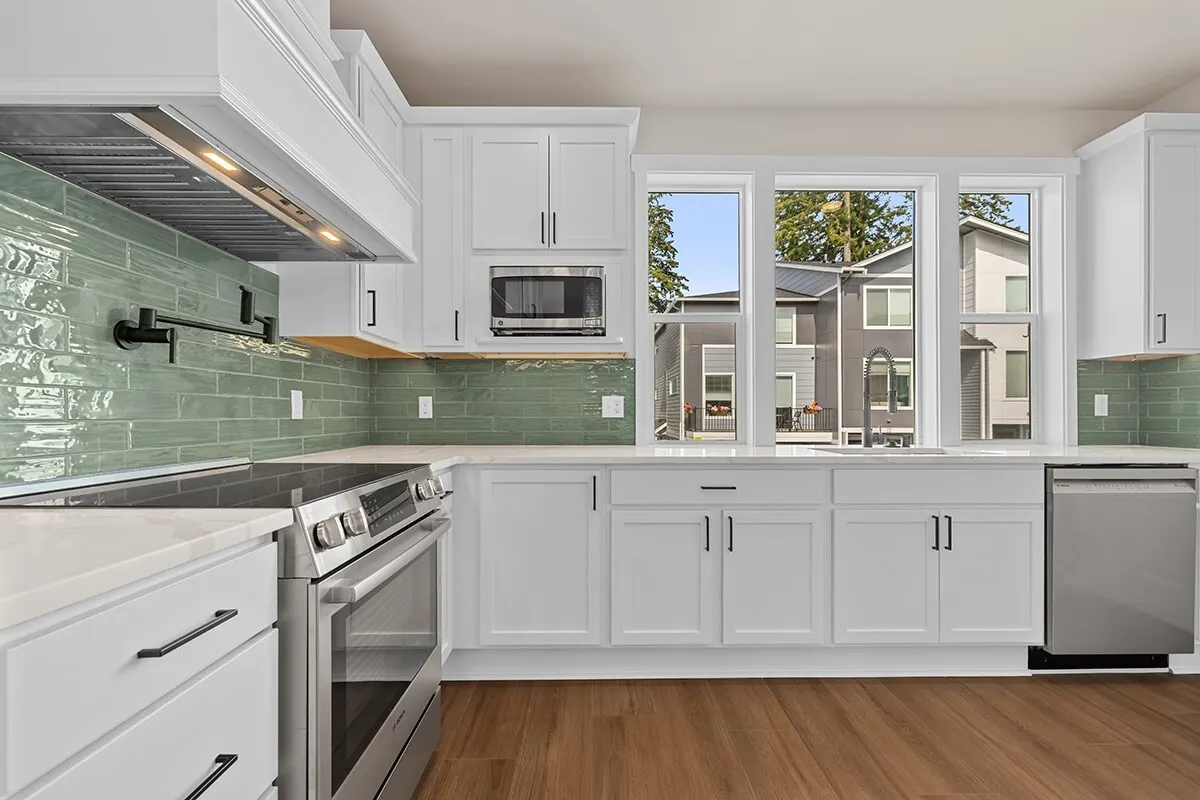 16823 Alder Way #M1, Lynnwood, WA 98037
