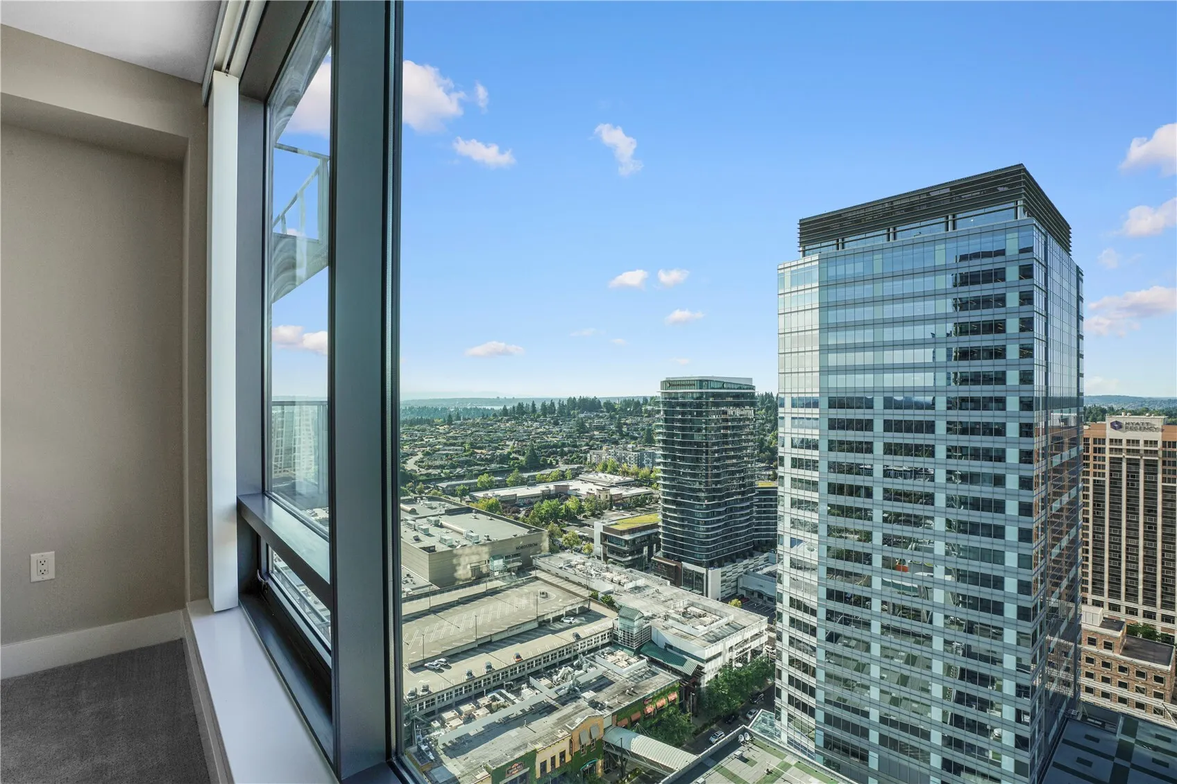 650 Bellevue Way NE #2907, Bellevue, WA 98004