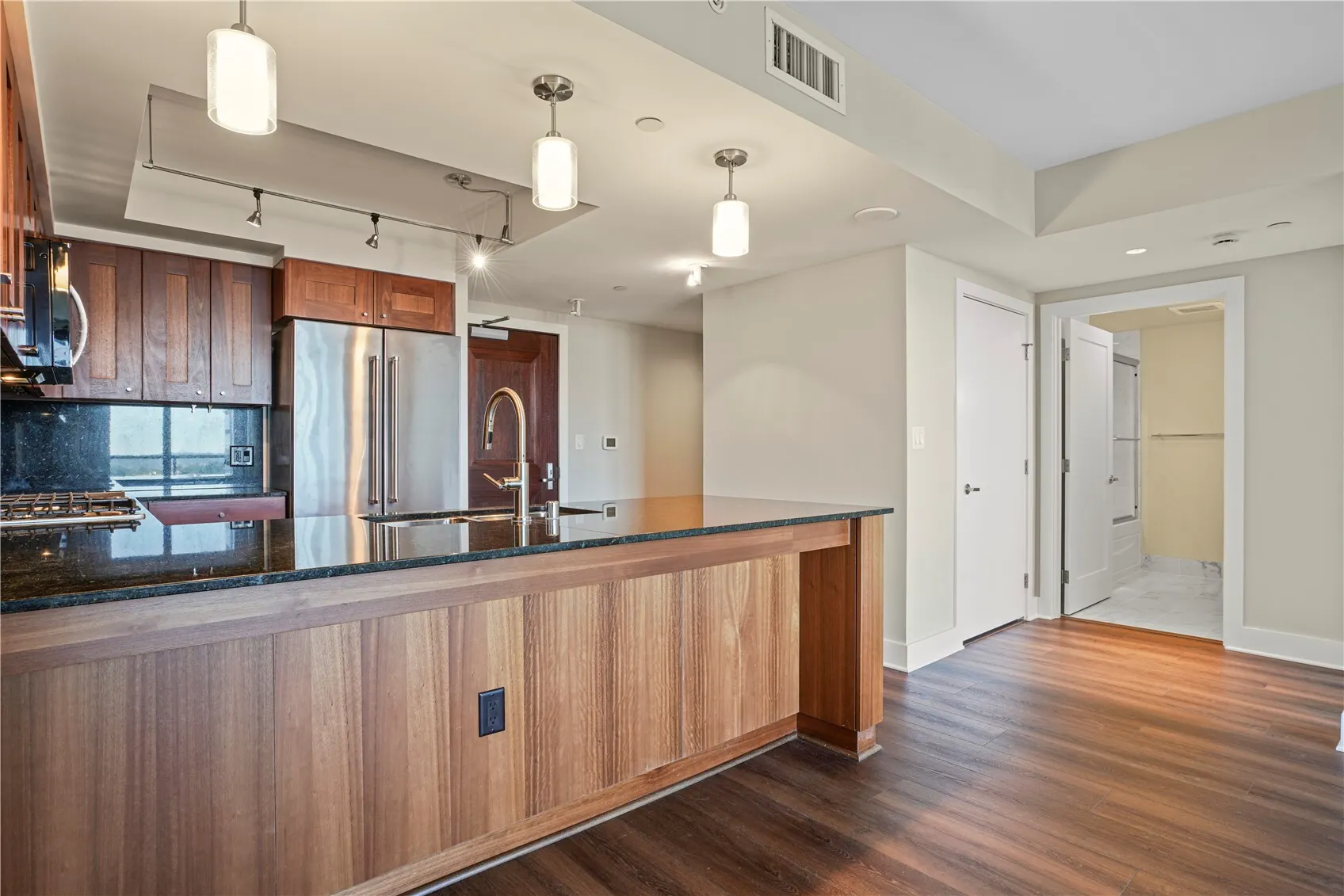 650 Bellevue Way NE #2907, Bellevue, WA 98004