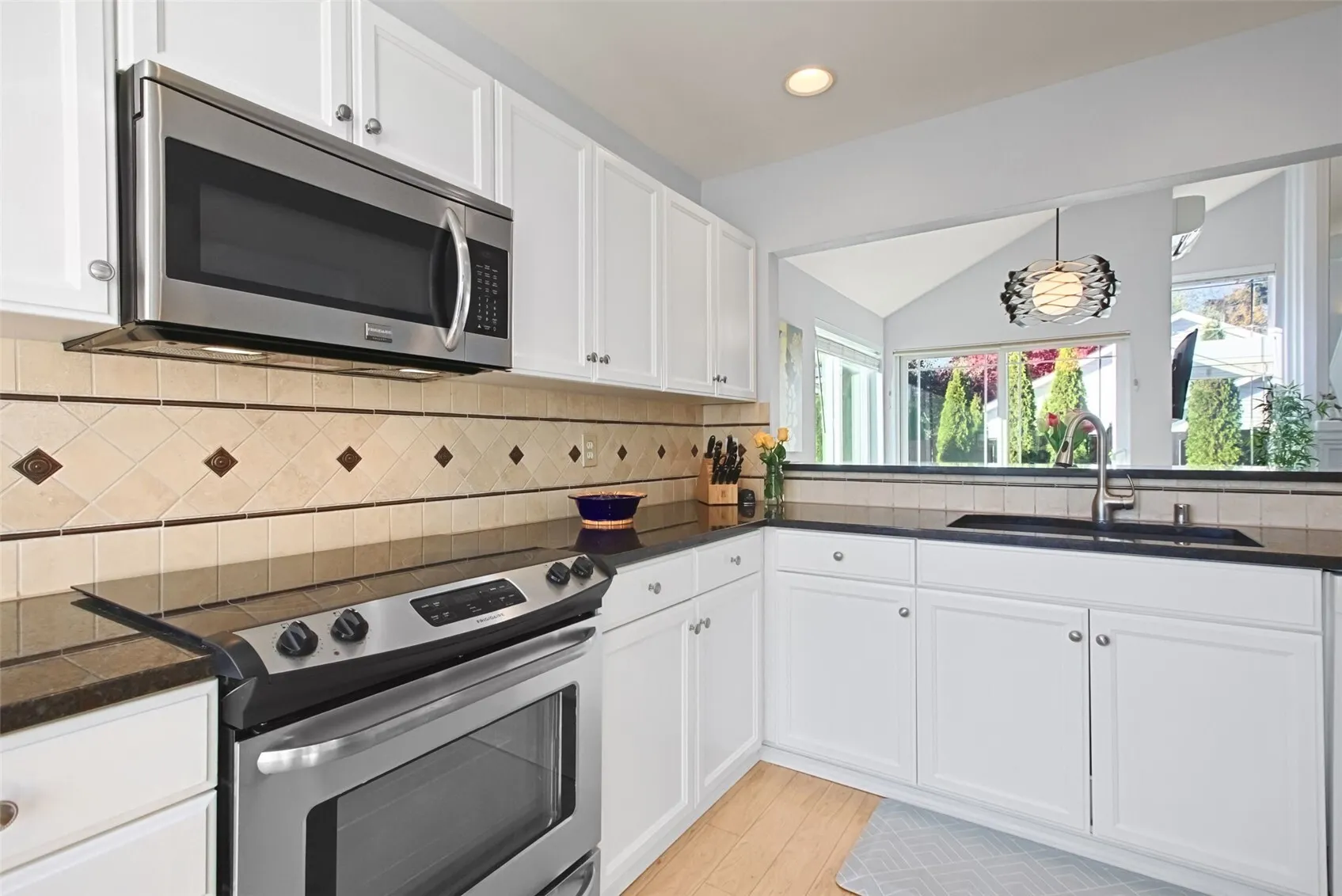 2423 195th Street SE #A, Bothell, WA 98012