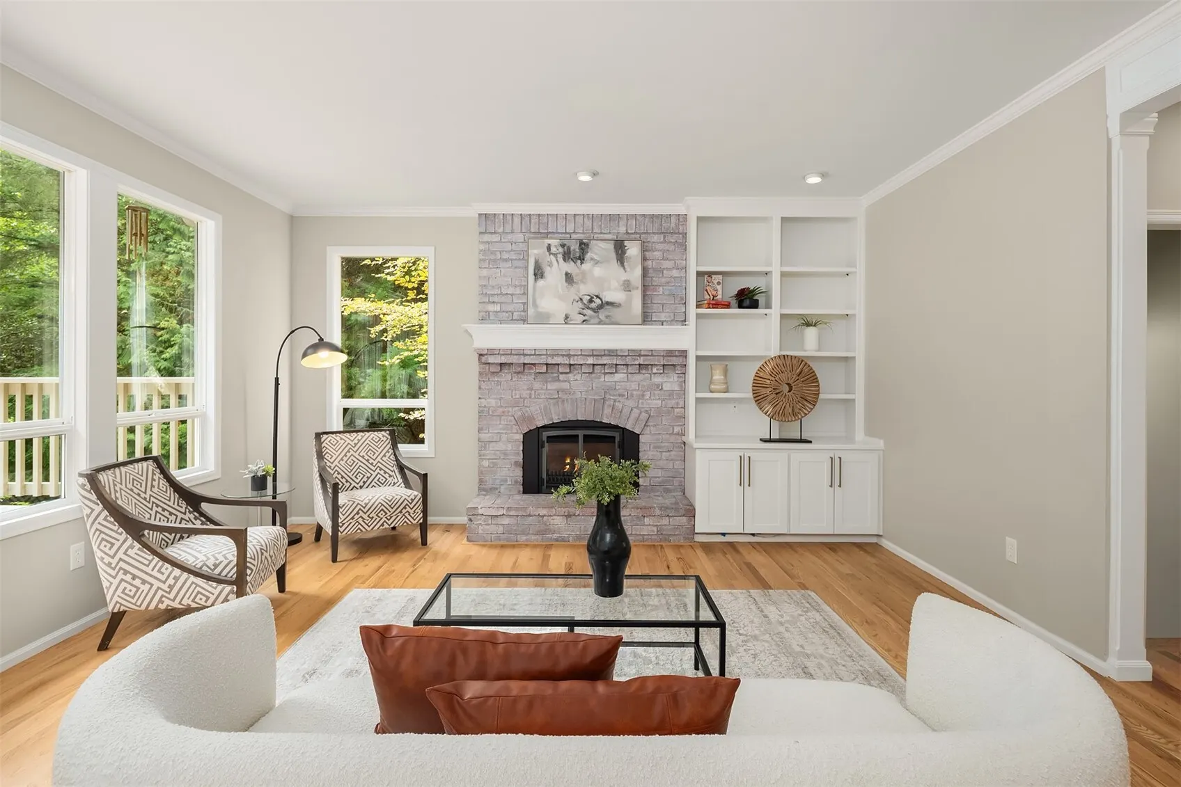 16701 Saybrook Drive NE, Woodinville, WA 98077-7469