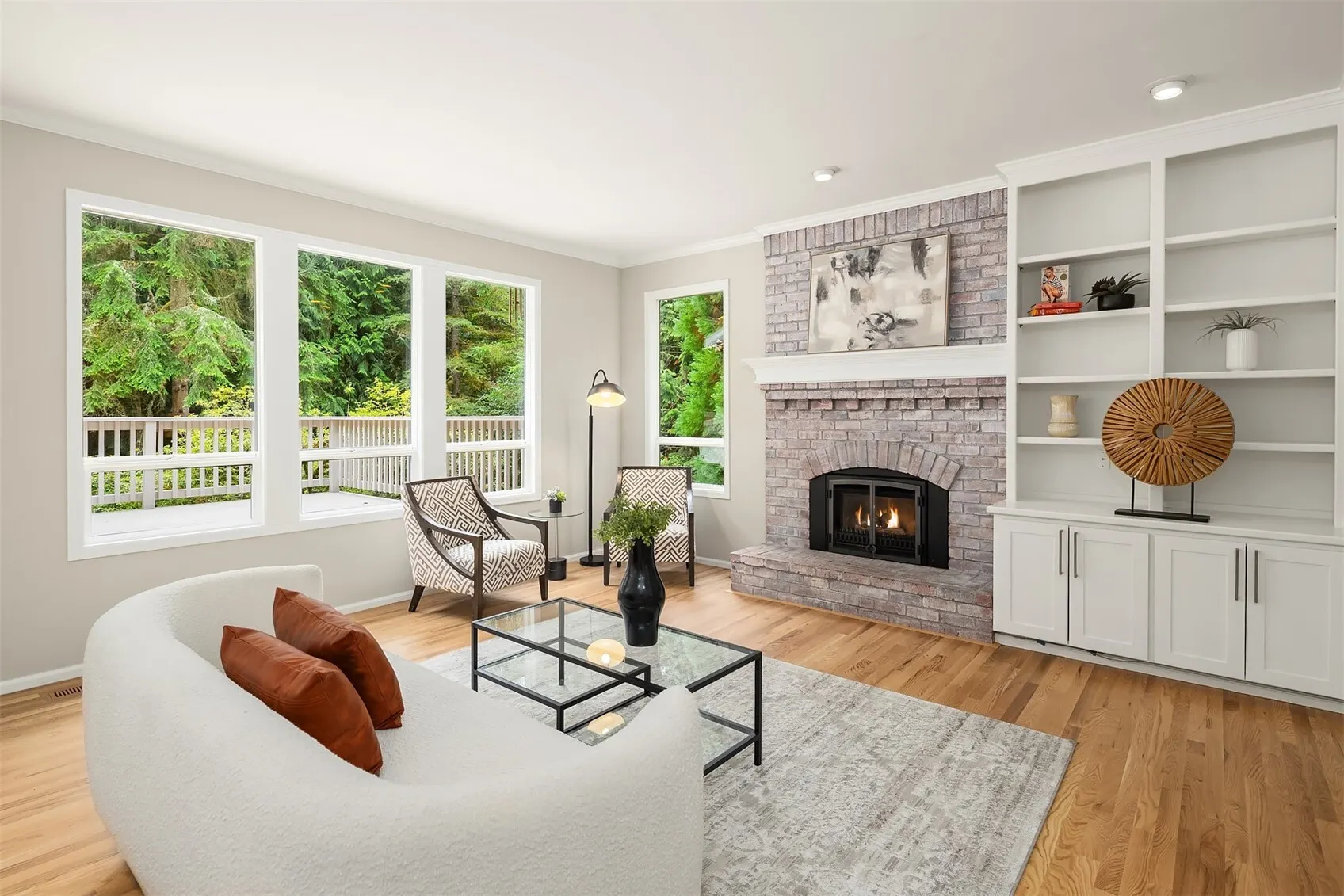 16701 Saybrook Drive NE, Woodinville, WA 98077-7469
