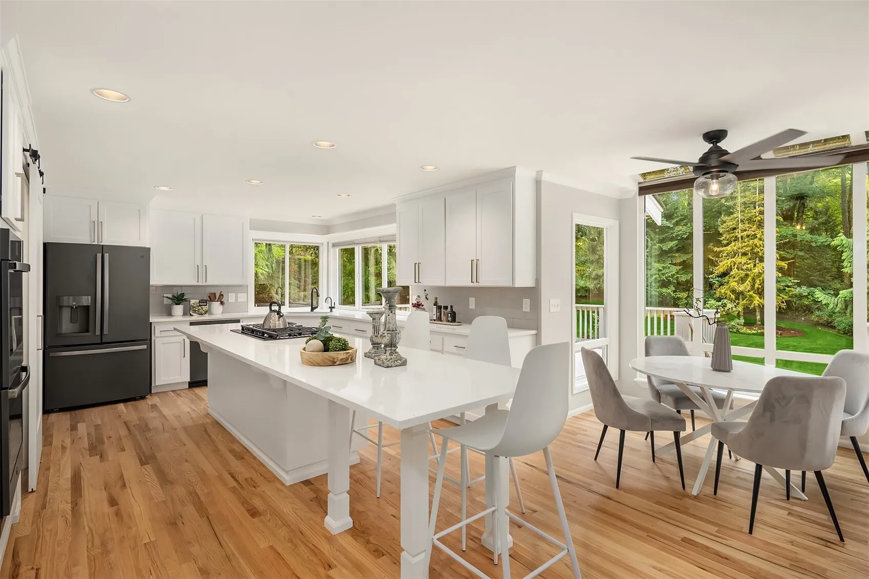 16701 Saybrook Drive NE, Woodinville, WA 98077-7469