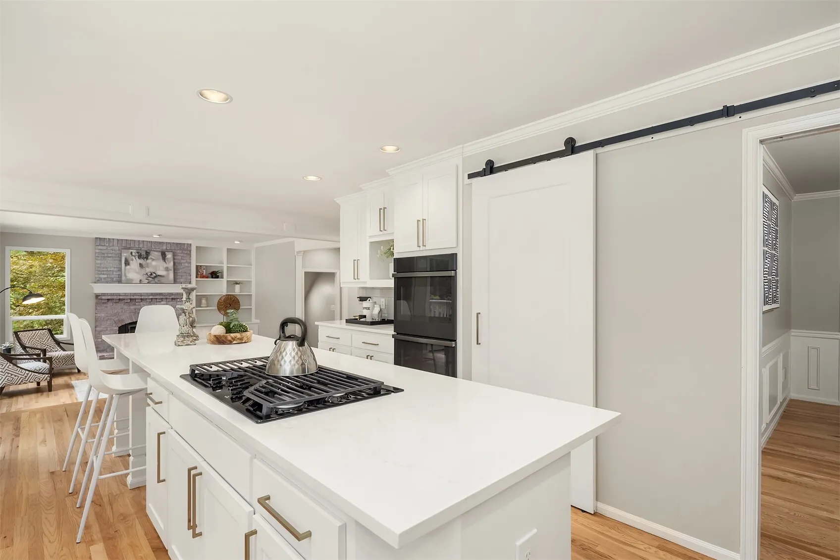 16701 Saybrook Drive NE, Woodinville, WA 98077-7469
