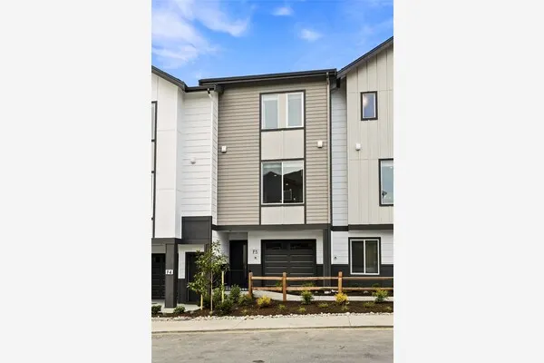 16202 Manor Way #E2, Lynnwood, WA 98087