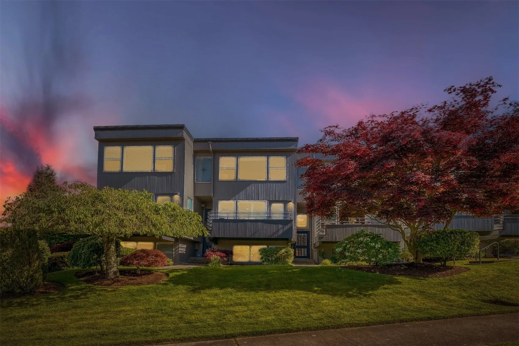 10108 NE 63rd Street , Kirkland, WA 98033