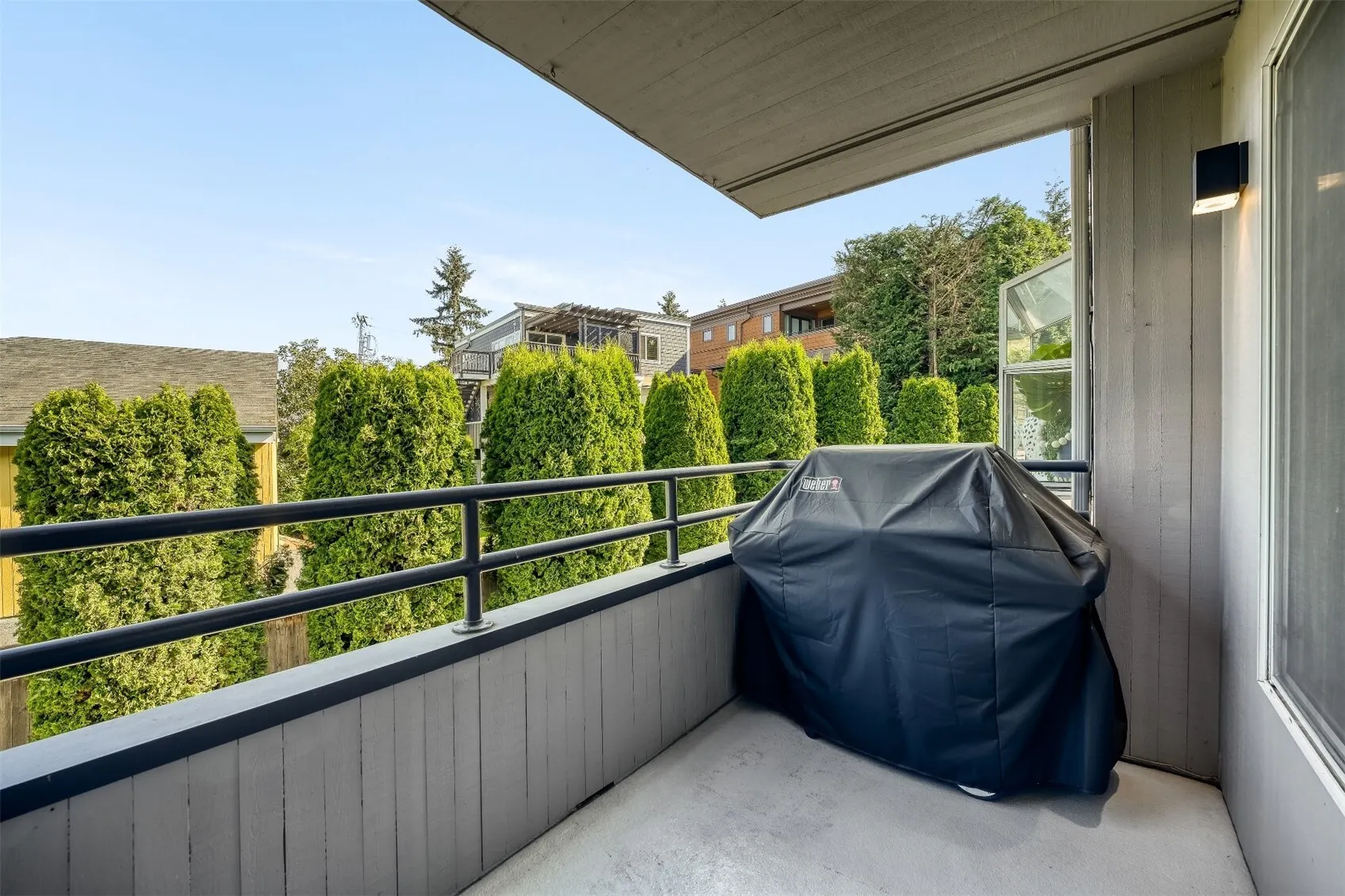 10108 NE 63rd Street , Kirkland, WA 98033