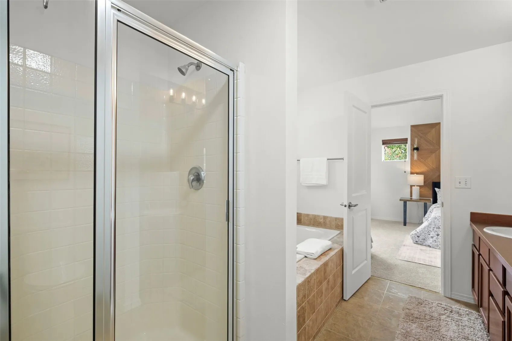 907 141st Place SW, Lynnwood, WA 98087