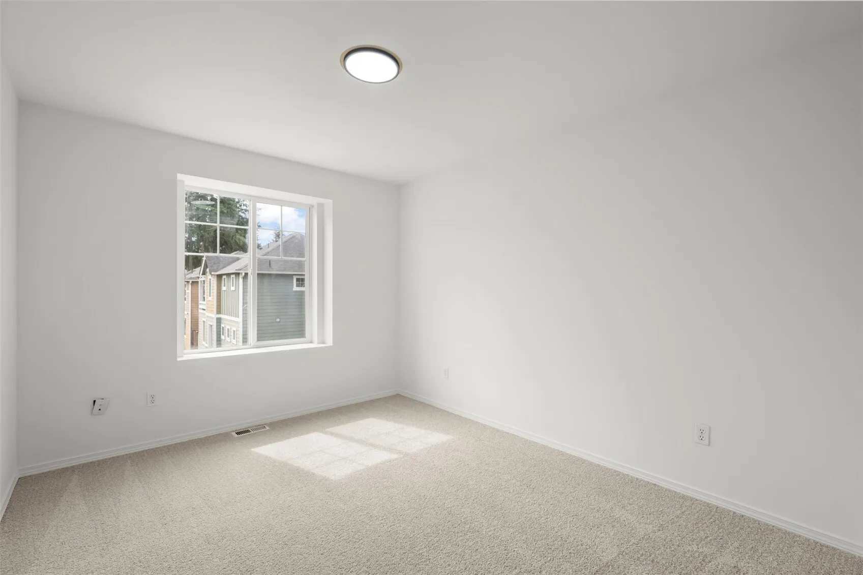 907 141st Place SW, Lynnwood, WA 98087