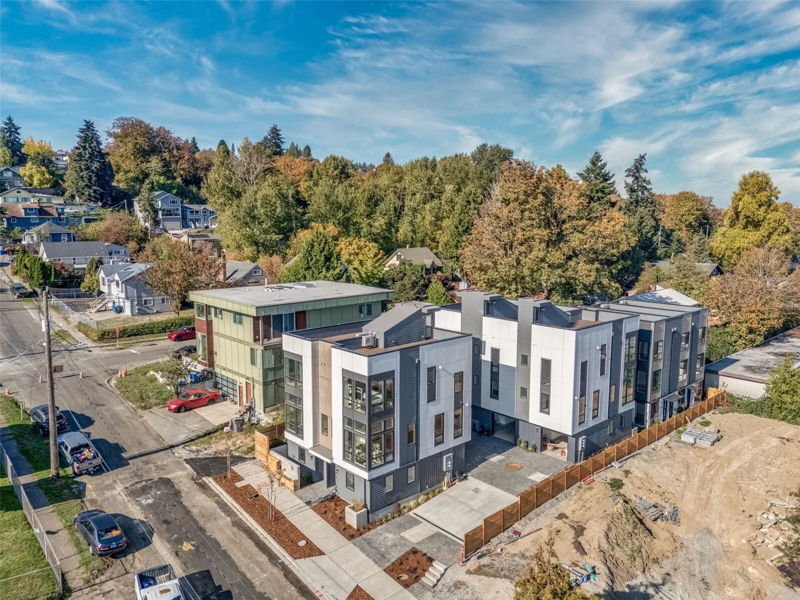 3214 B S Dawson Street , Seattle, WA 98118
