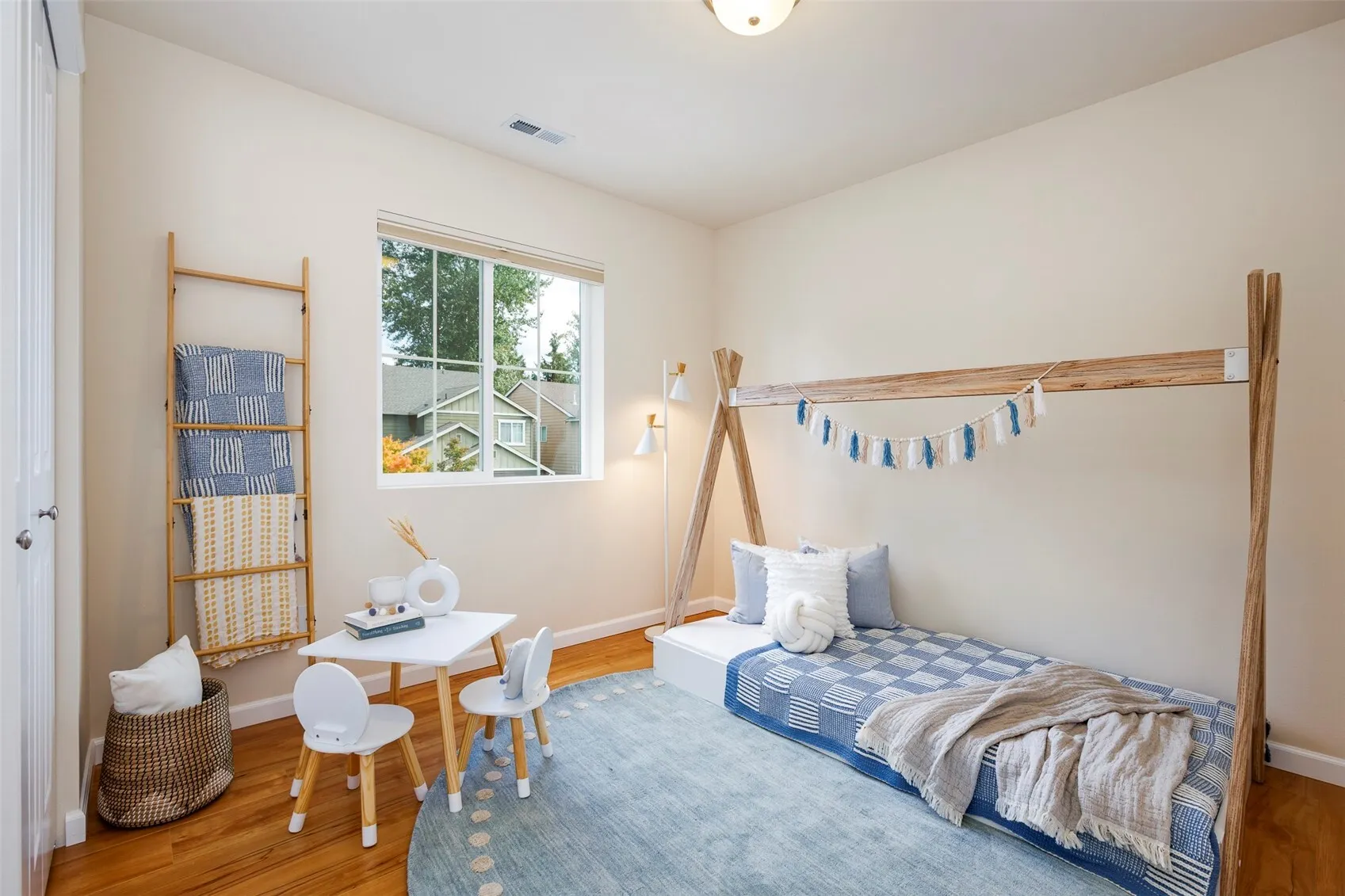3312 SE 176th Place SE, Bothell, WA 98012