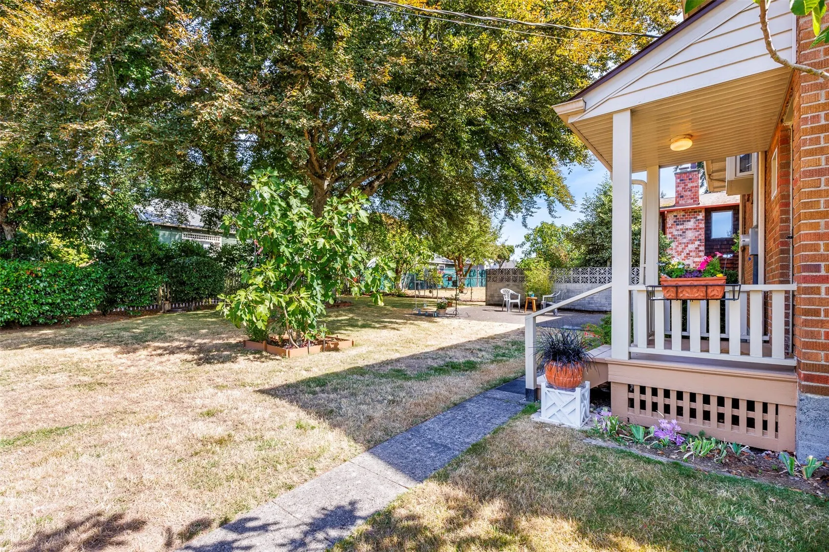 506 N 125th Street , Seattle, WA 98133