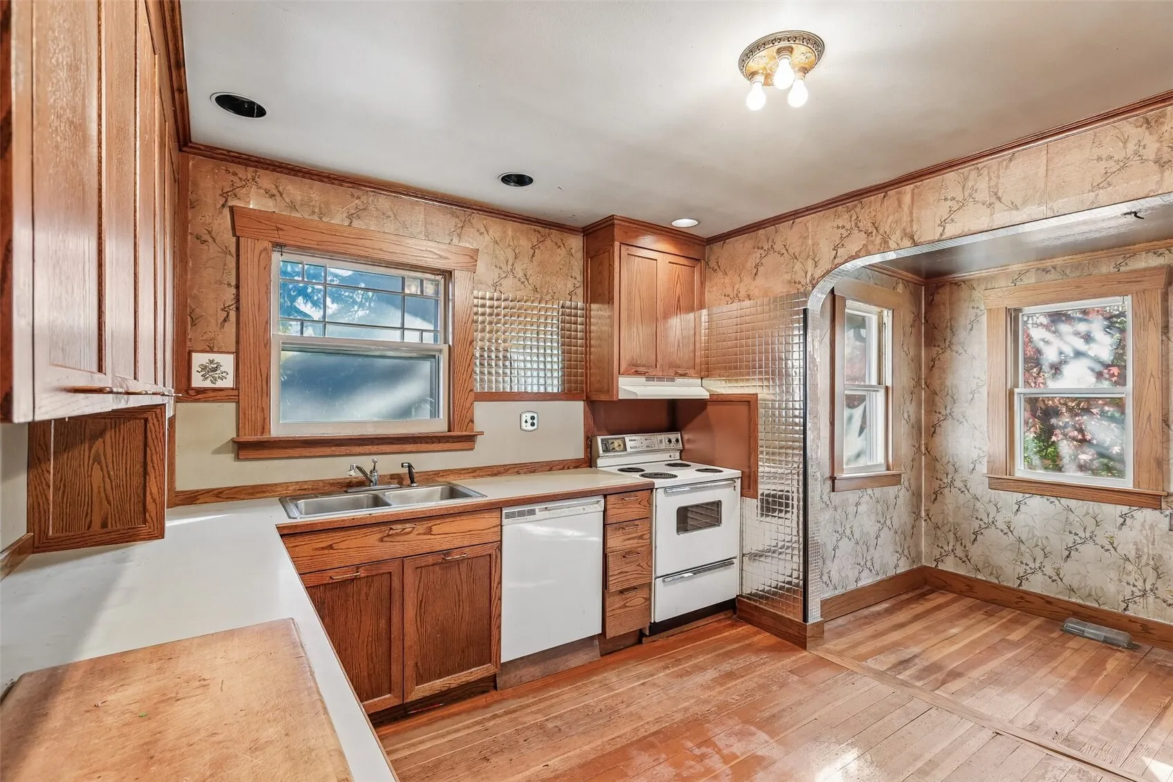 3209 NW 57th Street , Seattle, WA 98107