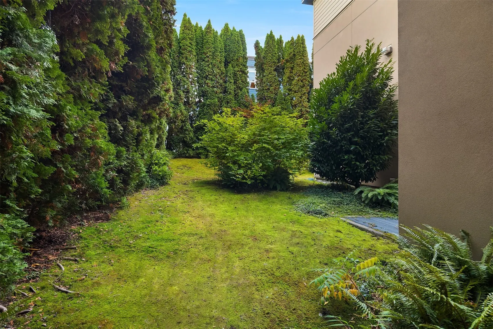 122 State Street S #E112, Kirkland, WA 98033