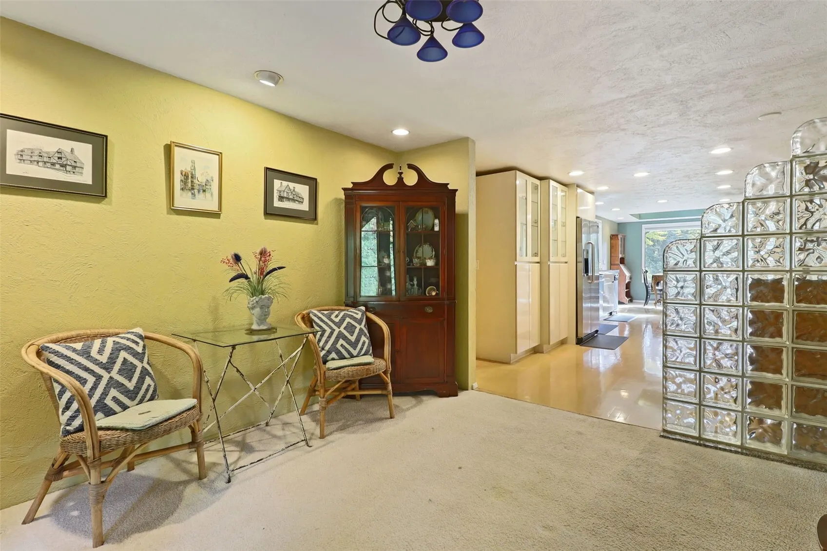 16805 6th Avenue SW, Seattle, WA 98166