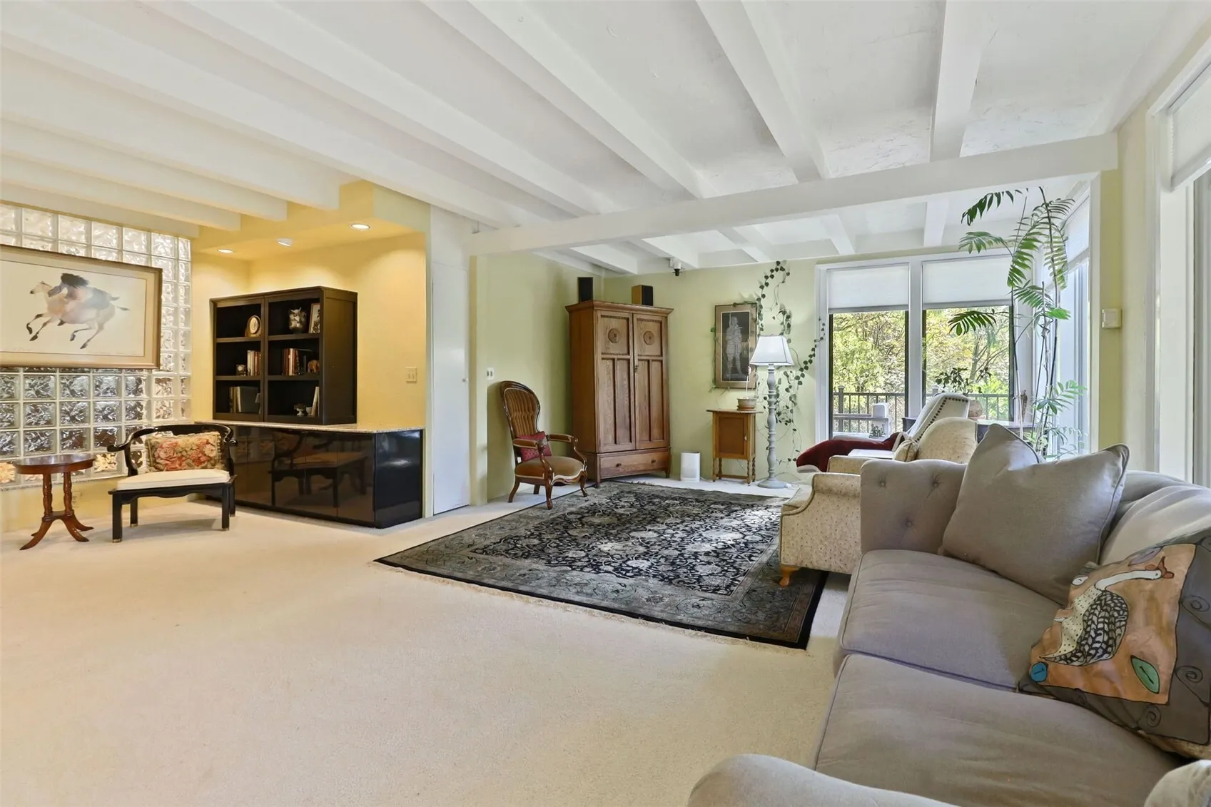 16805 6th Avenue SW, Seattle, WA 98166