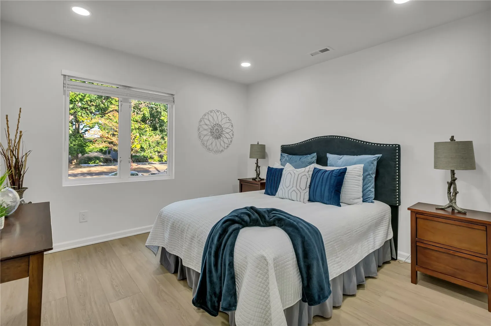 5908 Beacon Avenue , Seattle, WA 98108