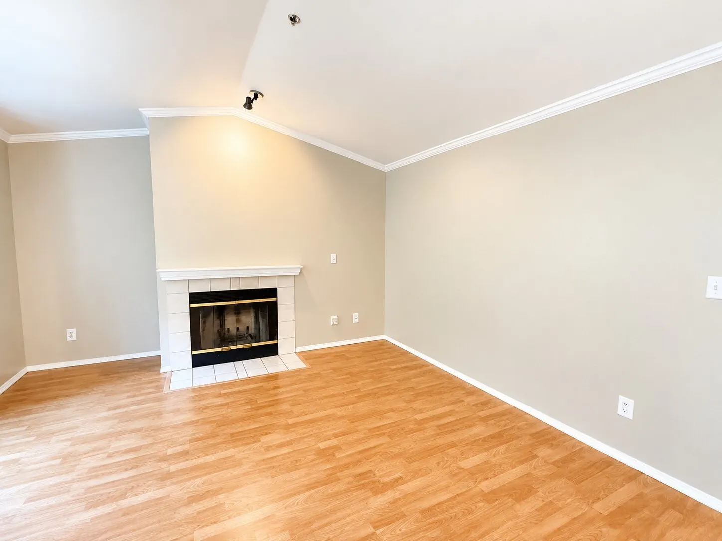 19418 Bothell Way NE #A302, Bothell, WA 98011