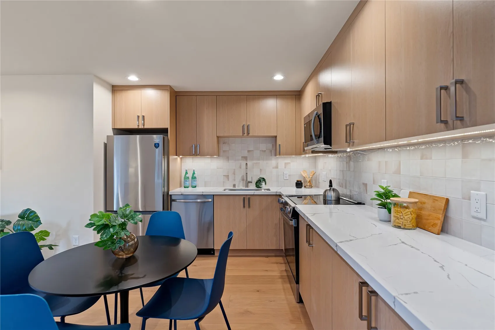 7738 36th Avenue NE, Seattle, WA 98115
