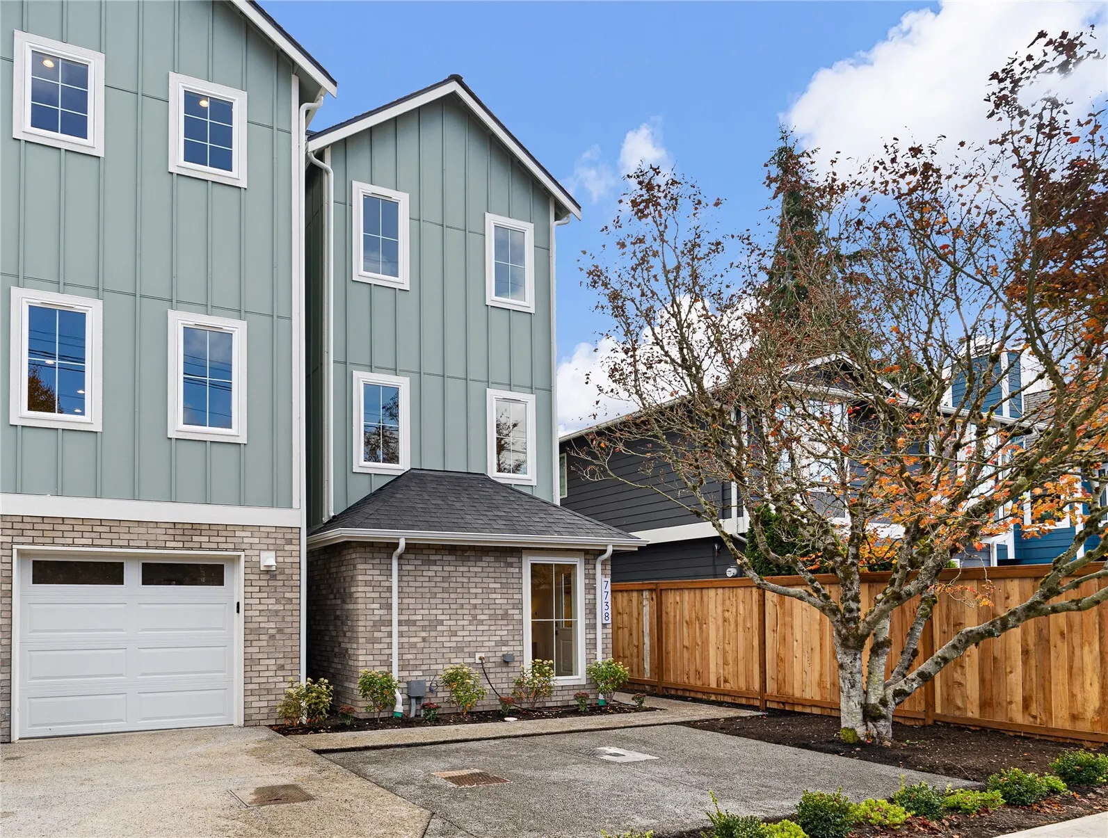 7738 36th Avenue NE, Seattle, WA 98115