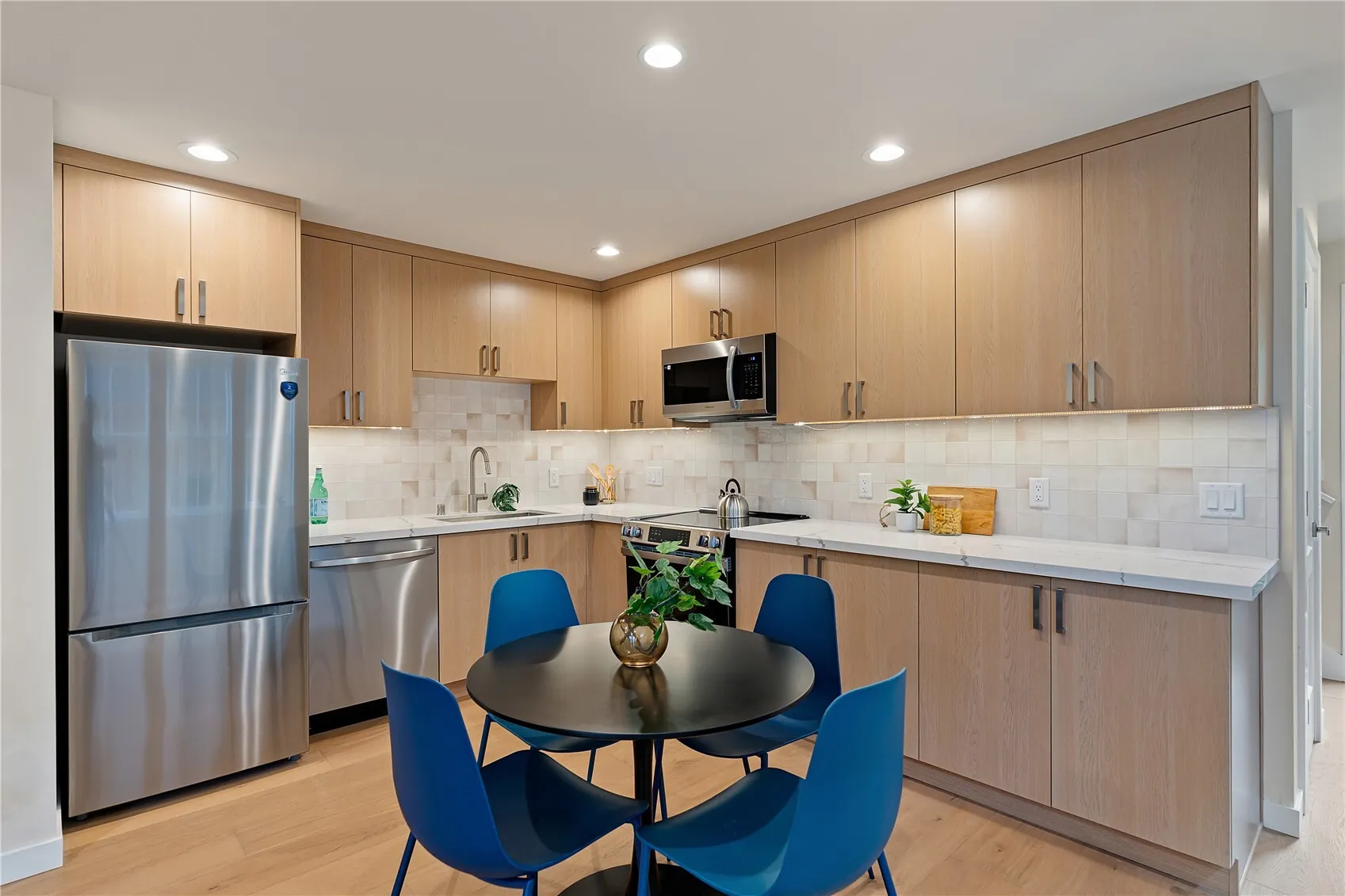 7738 36th Avenue NE, Seattle, WA 98115