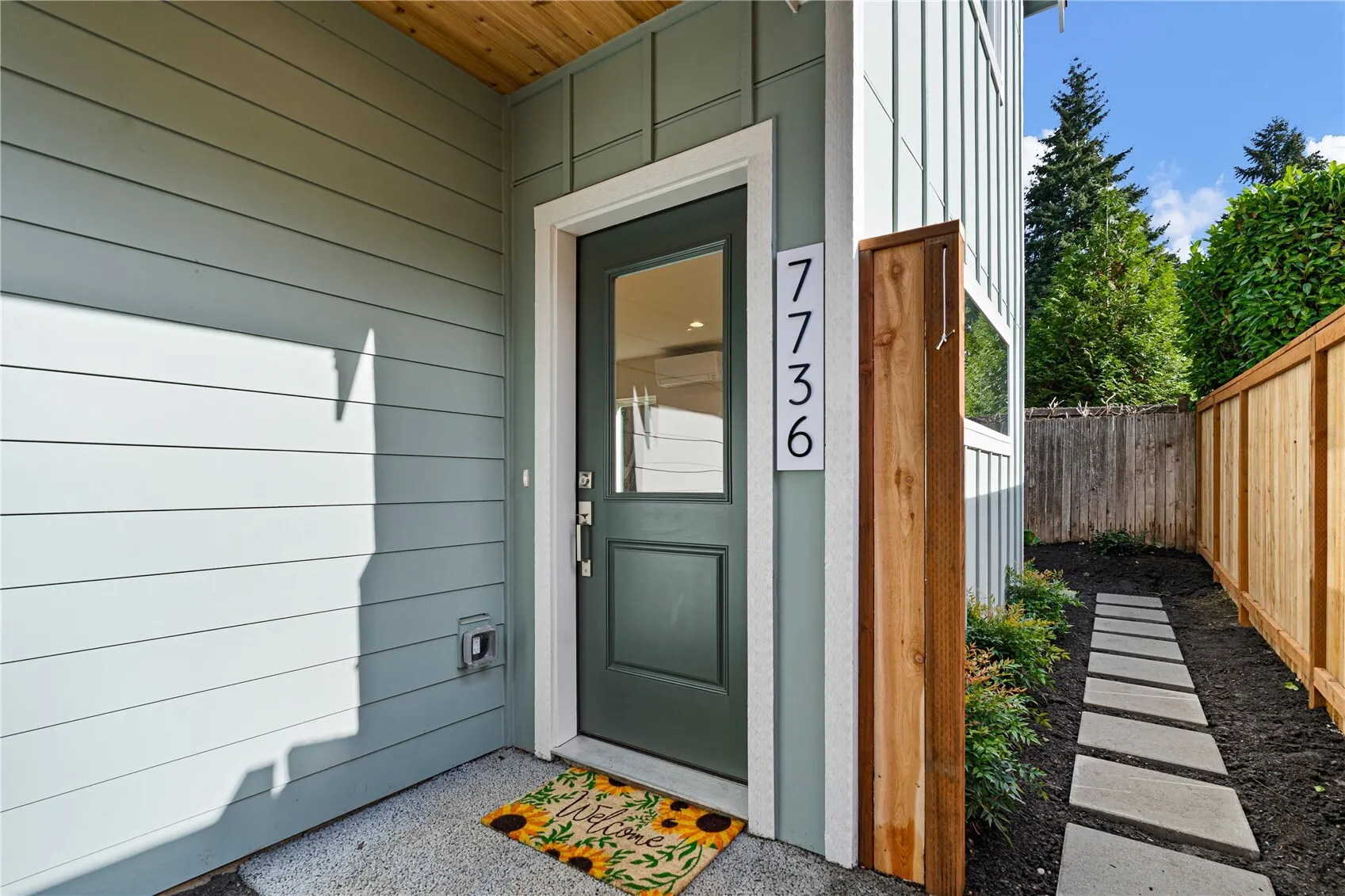 7736 36th Avenue NE, Seattle, WA 98115