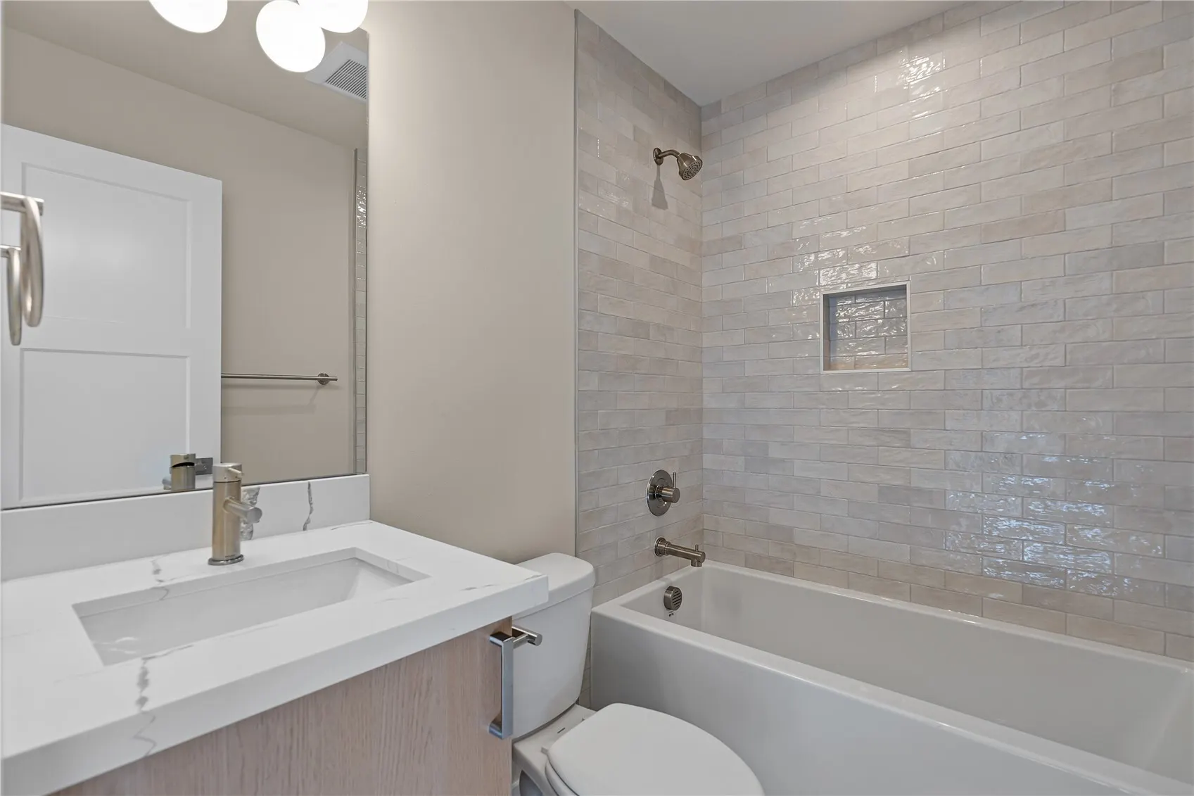7736 36th Avenue NE, Seattle, WA 98115
