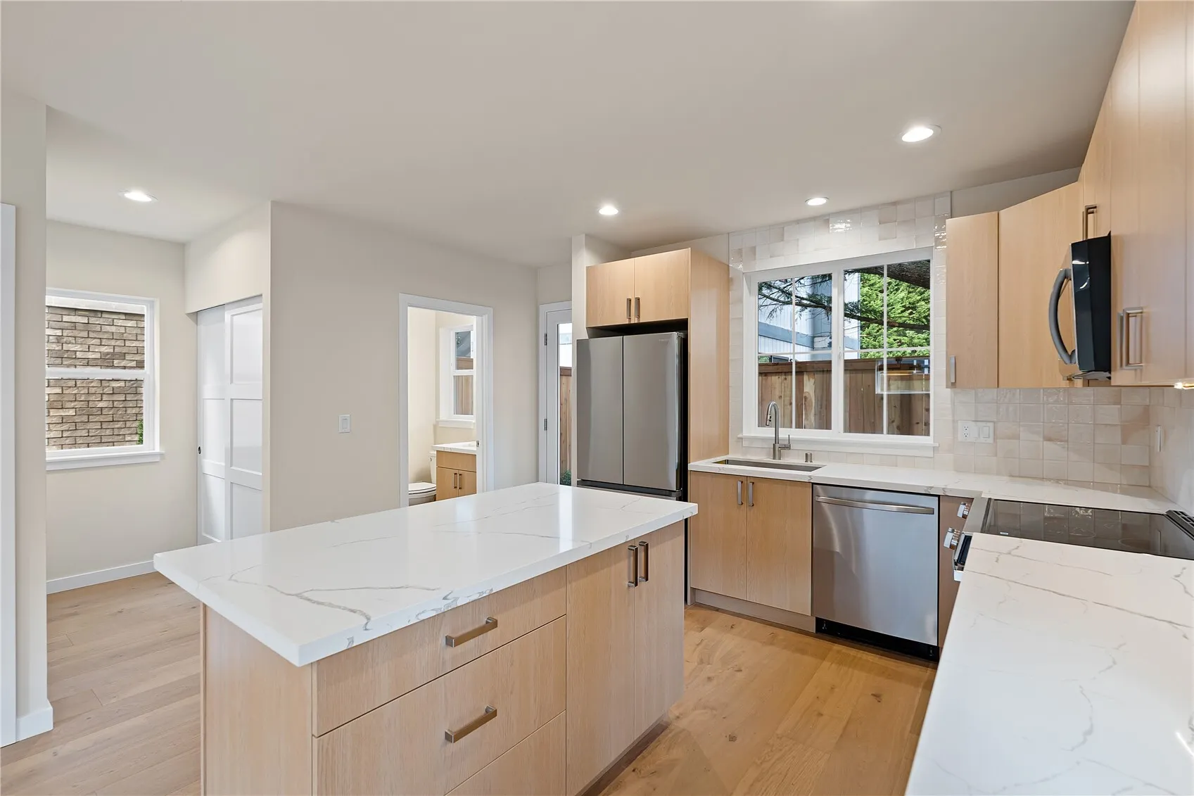 7736 36th Avenue NE, Seattle, WA 98115
