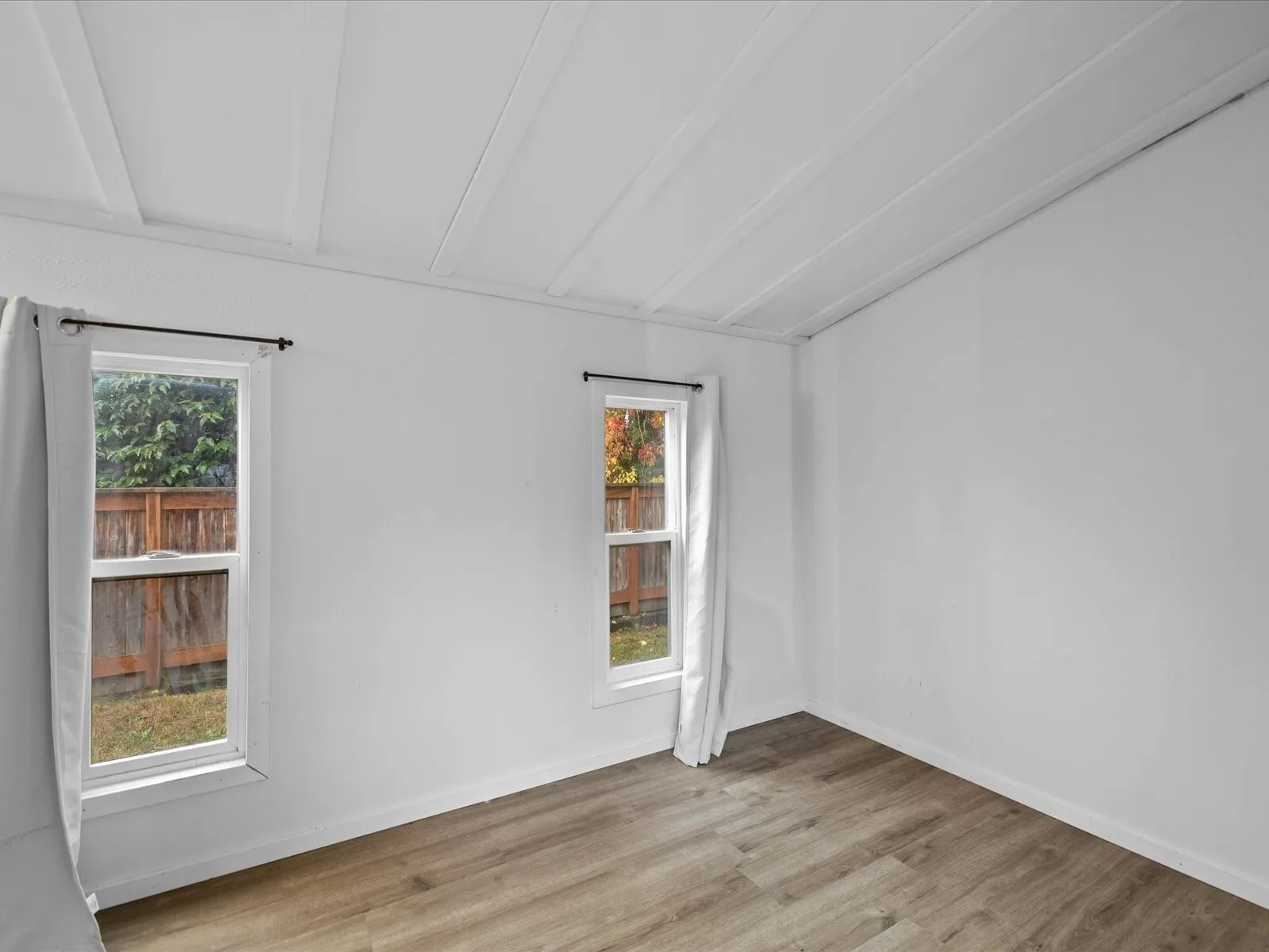 15718 NE 1st Place , Bellevue, WA 98008