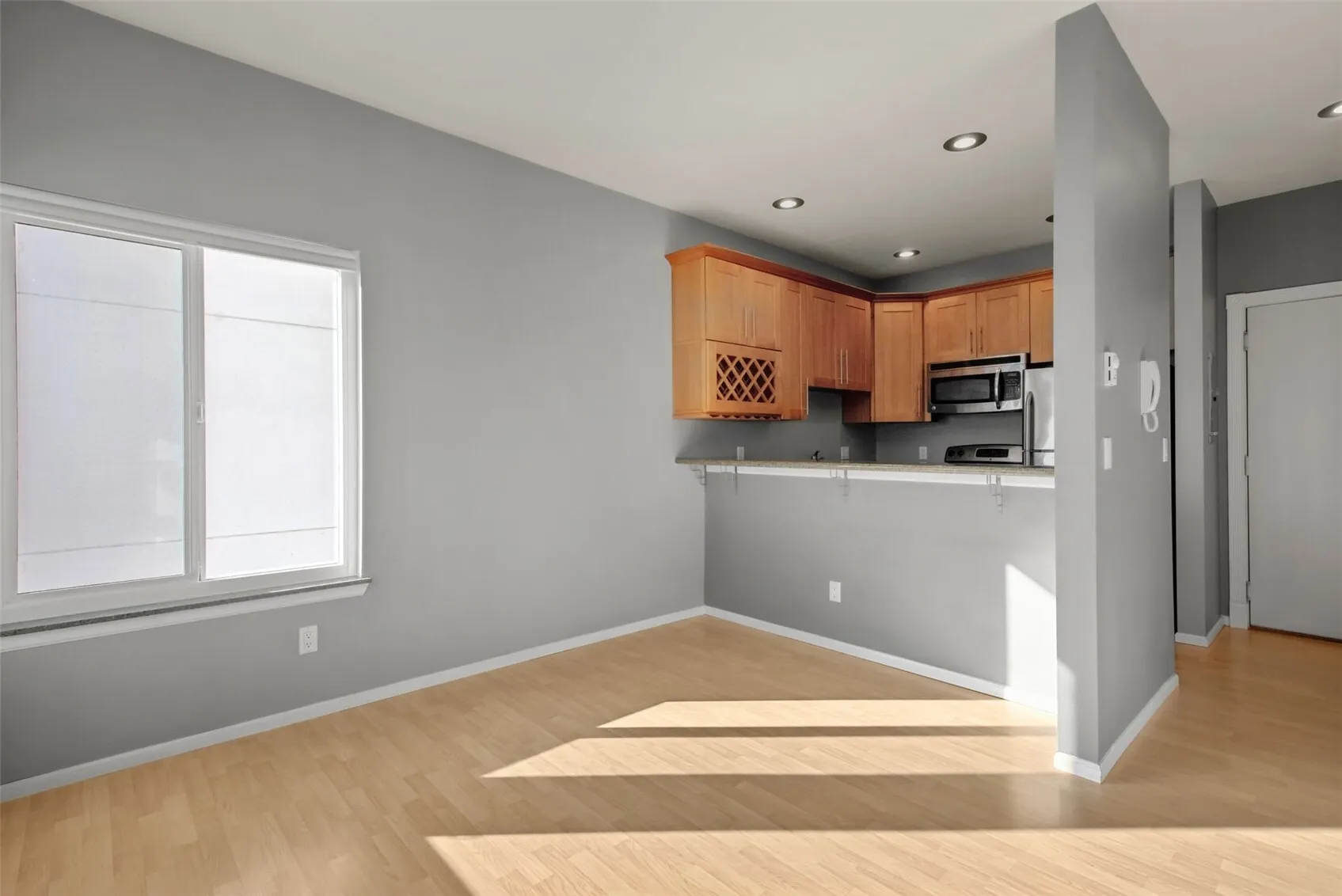 1828 11th Avenue #205, Seattle, WA 98122