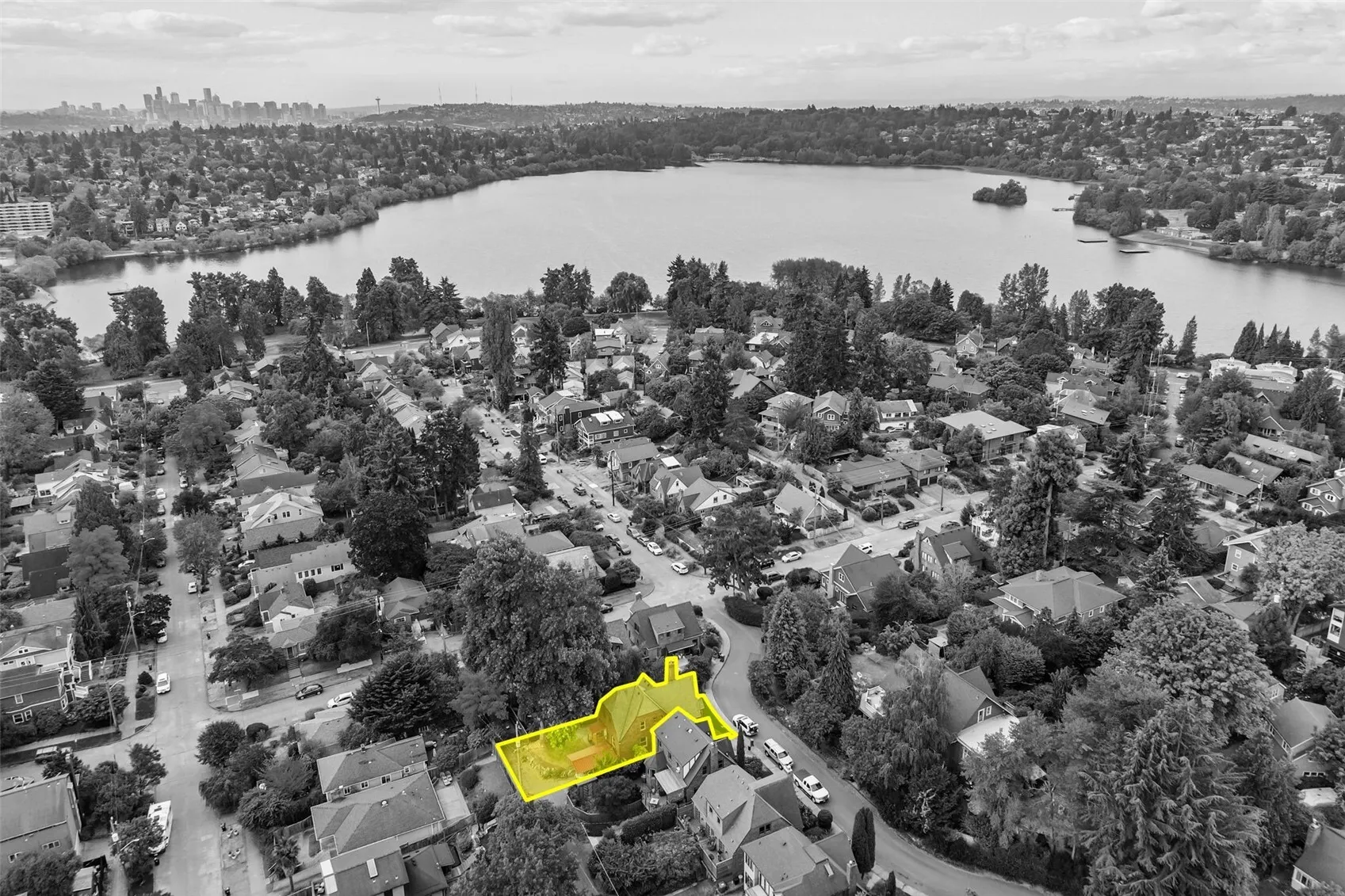 7710 Bagley Avenue N, Seattle, WA 98103