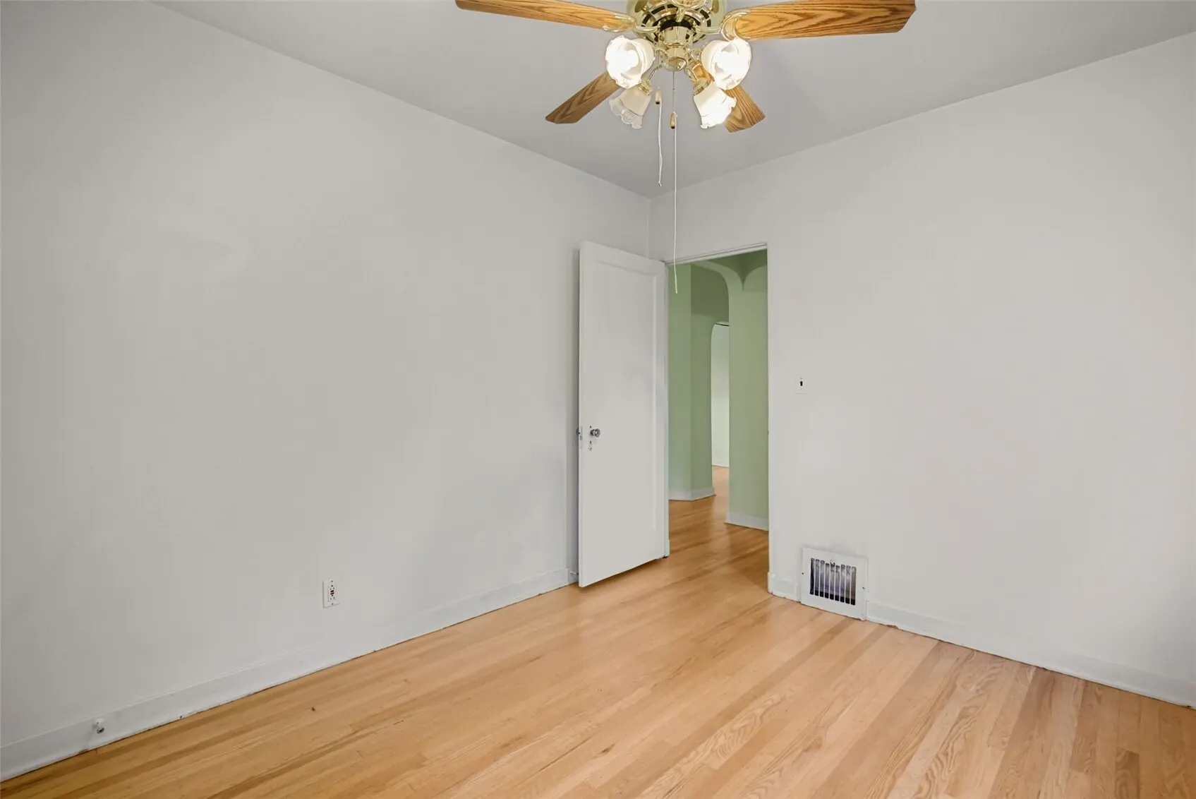 7710 Bagley Avenue N, Seattle, WA 98103