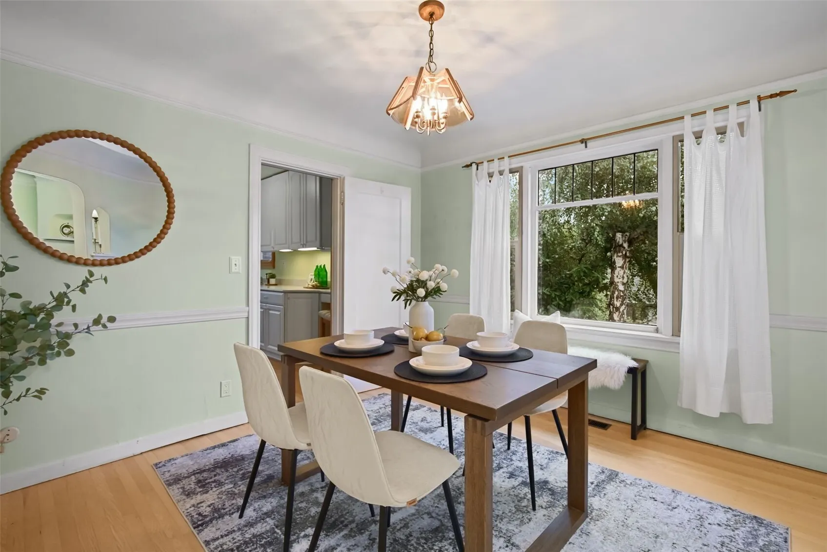 7710 Bagley Avenue N, Seattle, WA 98103