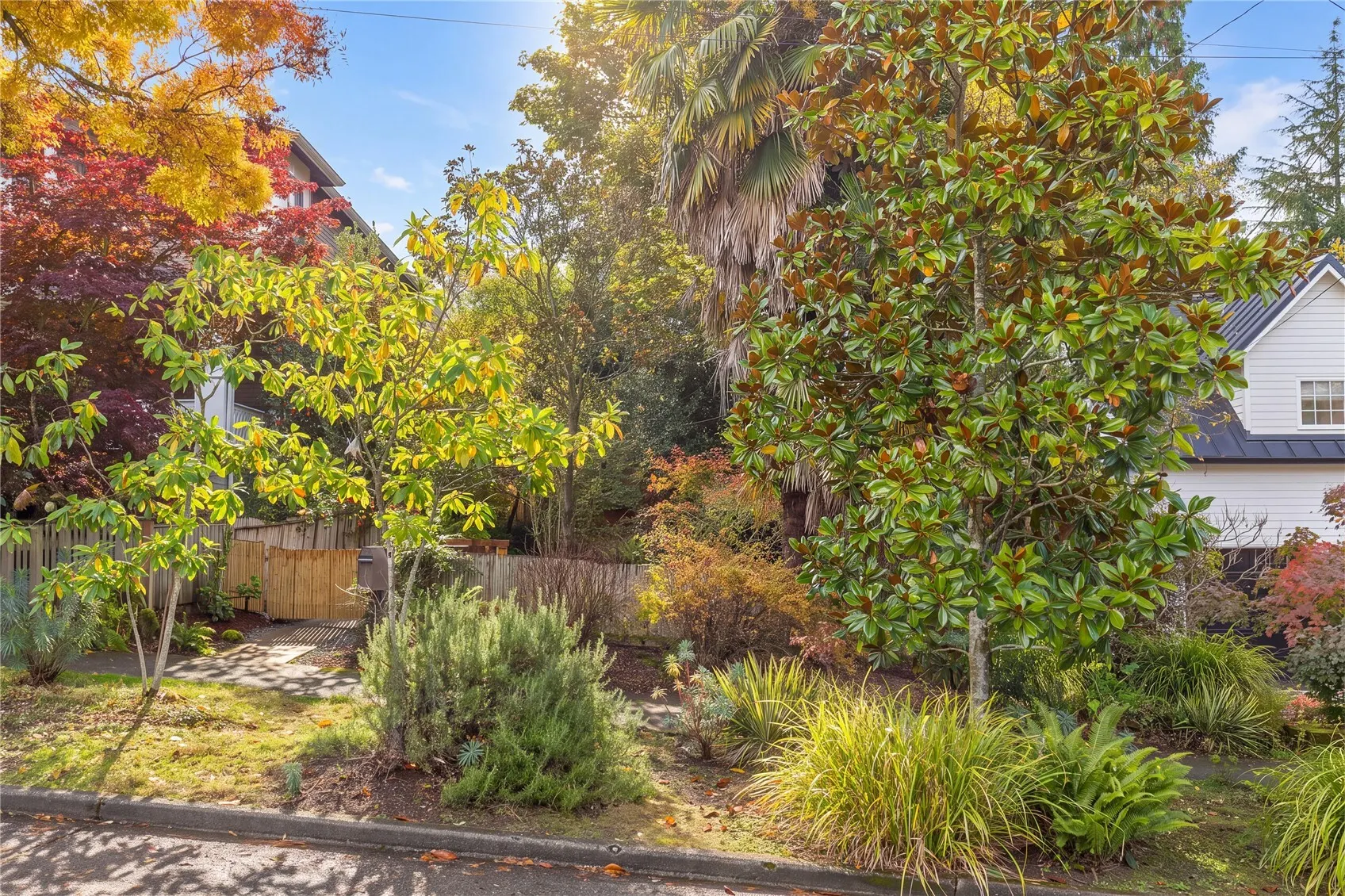 1717 29th Avenue , Seattle, WA 98122