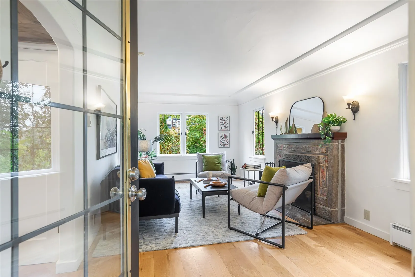1717 29th Avenue , Seattle, WA 98122