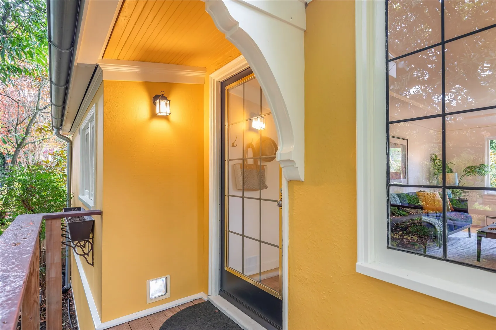 1717 29th Avenue , Seattle, WA 98122