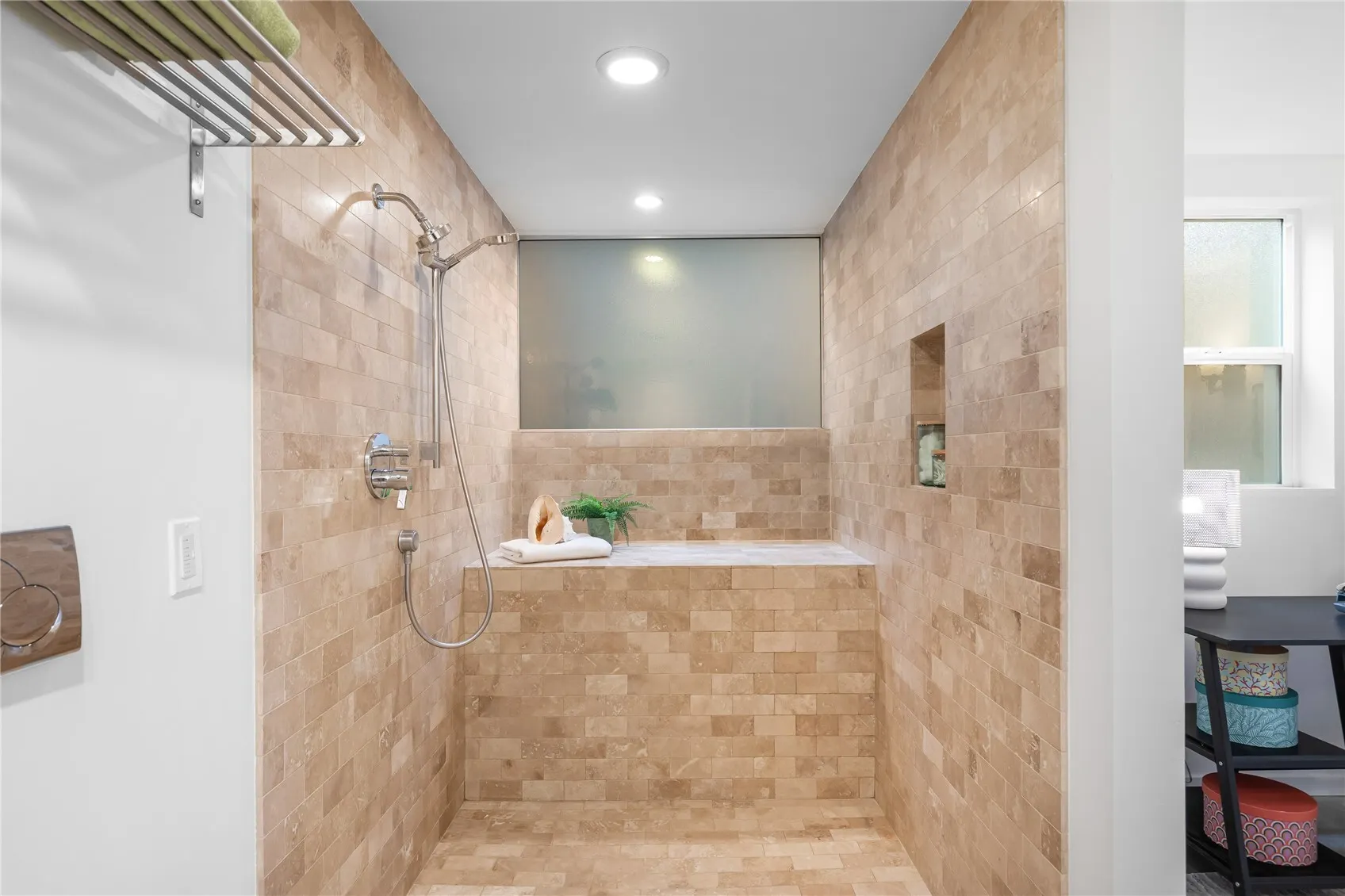 1717 29th Avenue , Seattle, WA 98122