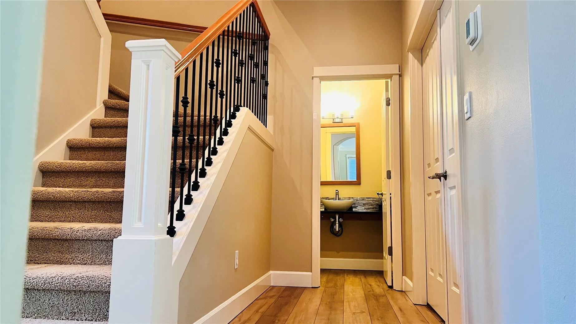 725 S 38th Court , Renton, WA 98055