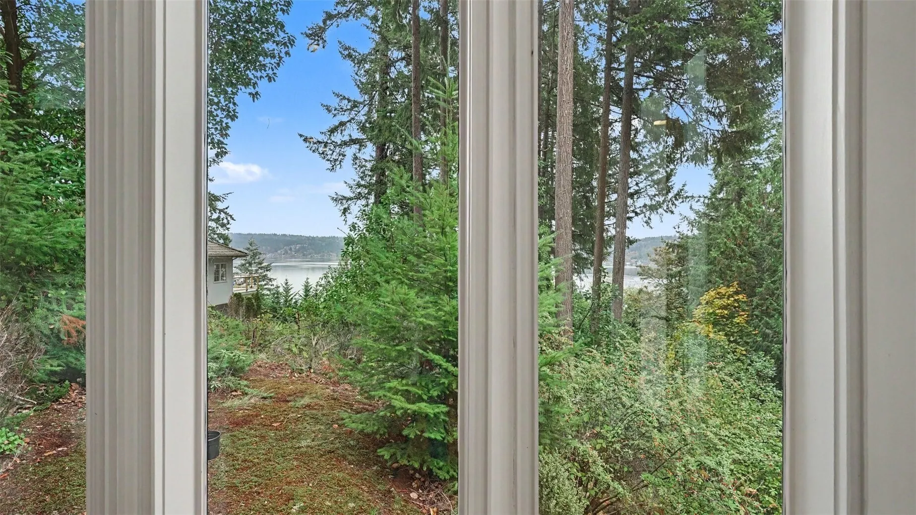 1121 W Lake Sammamish Parkway SE, Bellevue, WA 98008